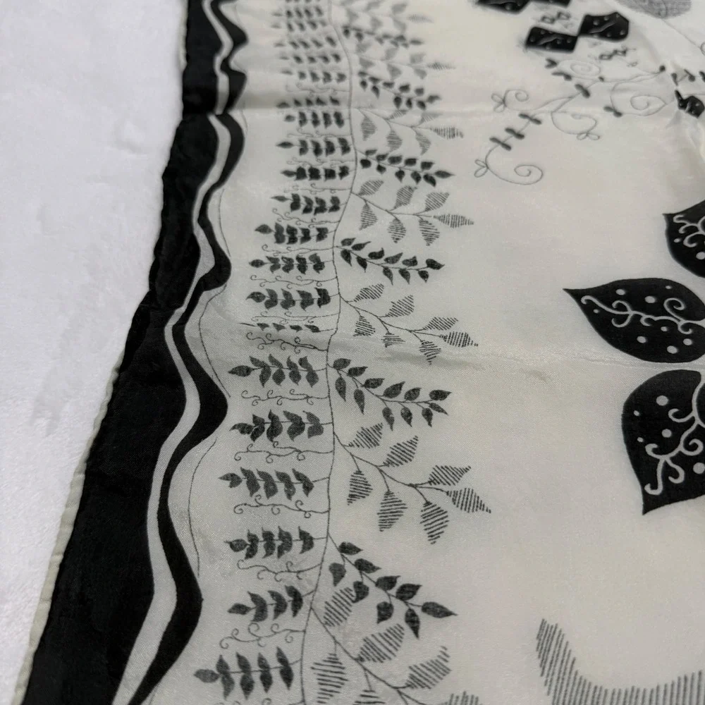 Womens Vintage Square Scarf Gray White Black Botanical Fern Leaf Hand Rolled